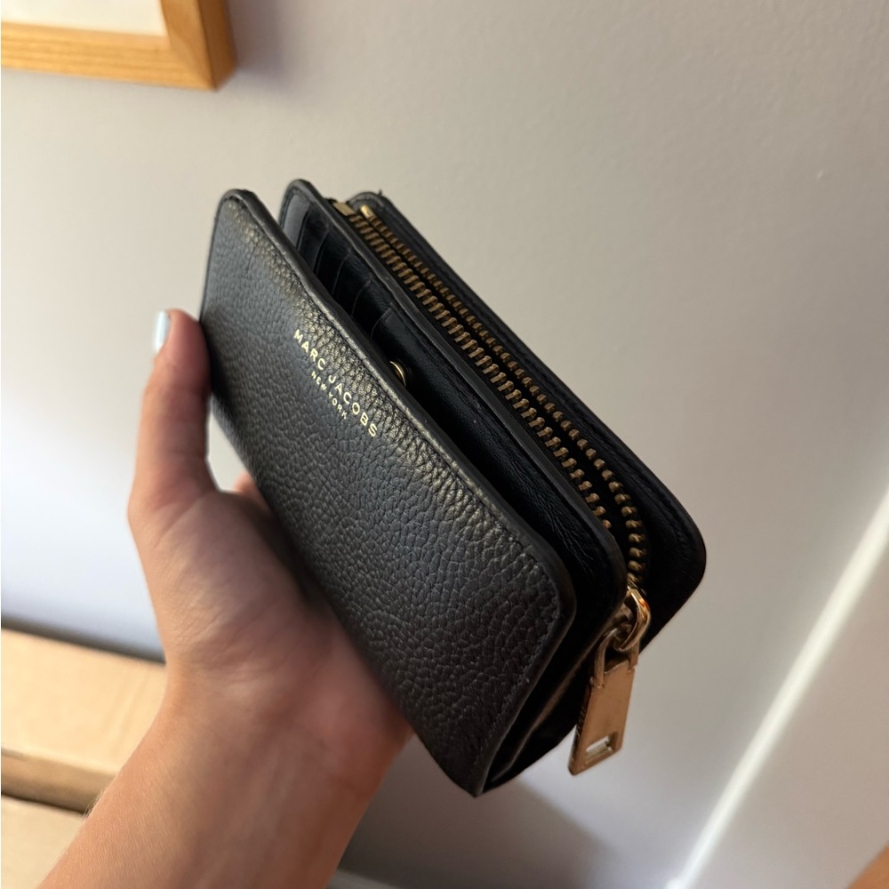 Marc Jacobs Black Pebbled Leather Zip Wallet Card Case with Gold Hardware
